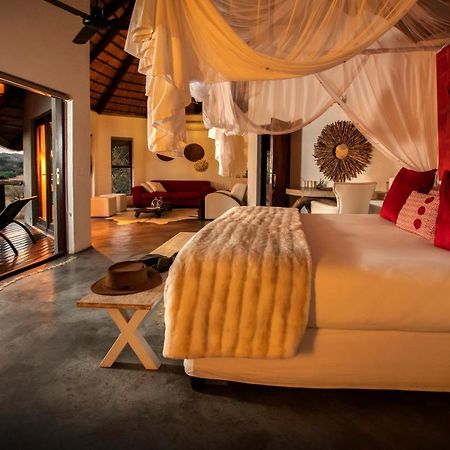 Pondoro Game Lodge - All Inclusive Balule Game Reserve Esterno foto