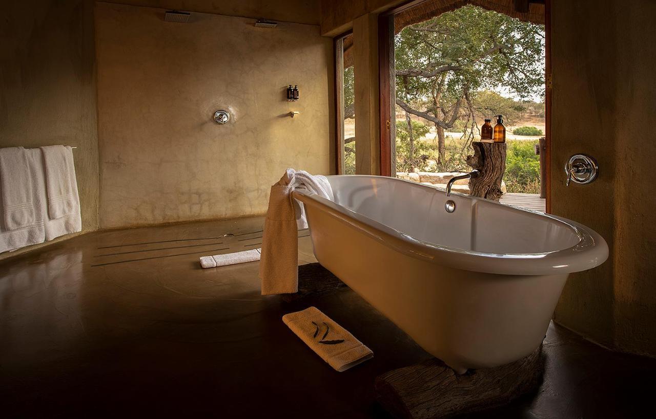 Pondoro Game Lodge - All Inclusive Balule Game Reserve Esterno foto